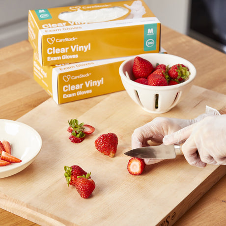 Exam Glove CareStock™ Medium NonSterile Vinyl Standard Cuff Length Smooth Clear Not Rated - BeHope