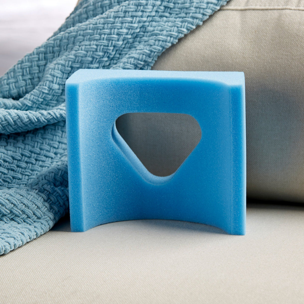 Head Positioner McKesson 9 W X 8 L X 4-1/2 H Inch Foam Freestanding - BeHope