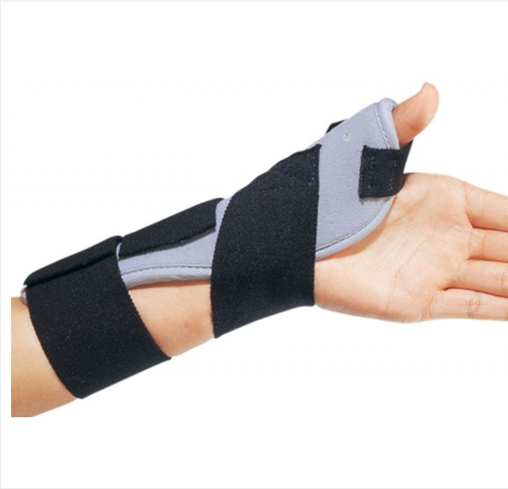 Thumb Splint ThumbSPICA™ One Size Fits Most Hook and Loop Closure Left Hand Black / Blue - BeHope
