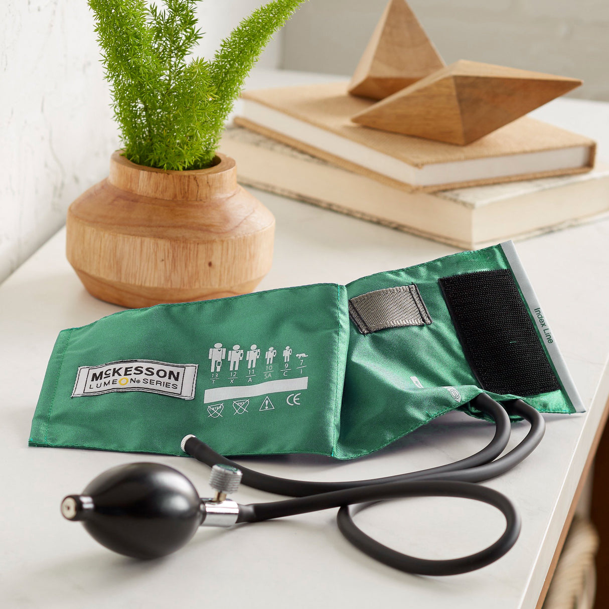 Reusable Blood Pressure Cuff and Bulb McKesson LUMEON™ 13.9 to 19.5 cm Arm Nylon Cuff Child Cuff - BeHope