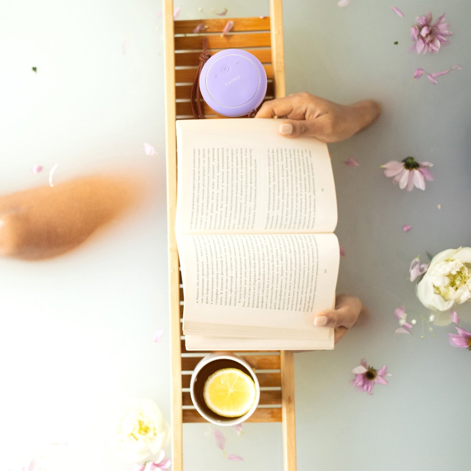 Body Cleansing Brush and Massage Device LUNA™ 4 body - BeHope