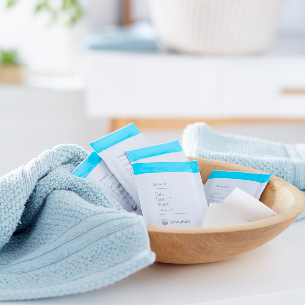 Skin Barrier Wipe Brava Sting Free 90 to 95% Strength Hexamethyldisiloxane Individual Packet NonSterile - BeHope