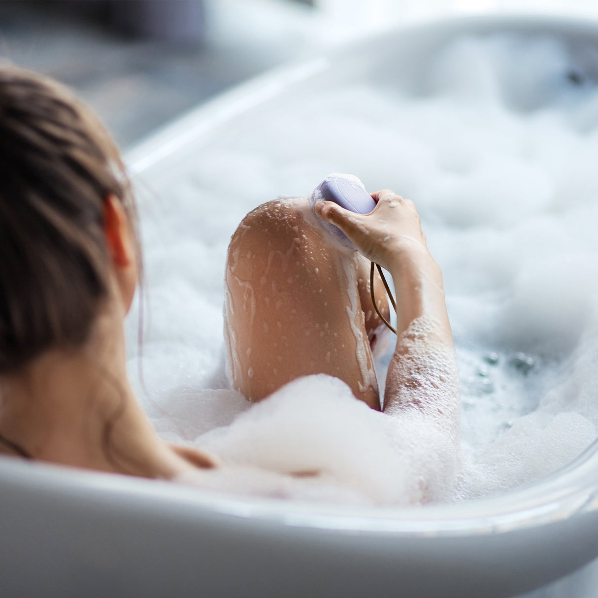Body Cleansing Brush and Massage Device LUNA™ 4 body - BeHope
