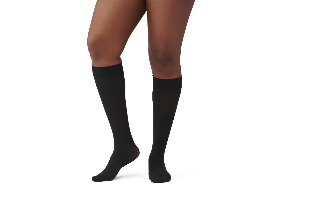 CURAD Knee-High 15-20 mmHg Compression Hosiery