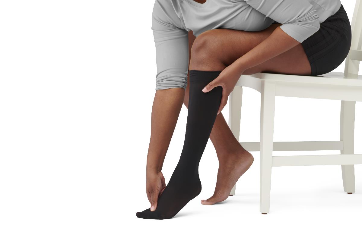 CURAD Knee-High 15-20 mmHg Compression Hosiery - BeHope