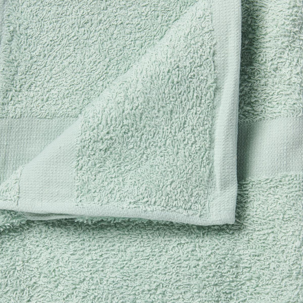 Medline Fine-Spun Bath Towels
