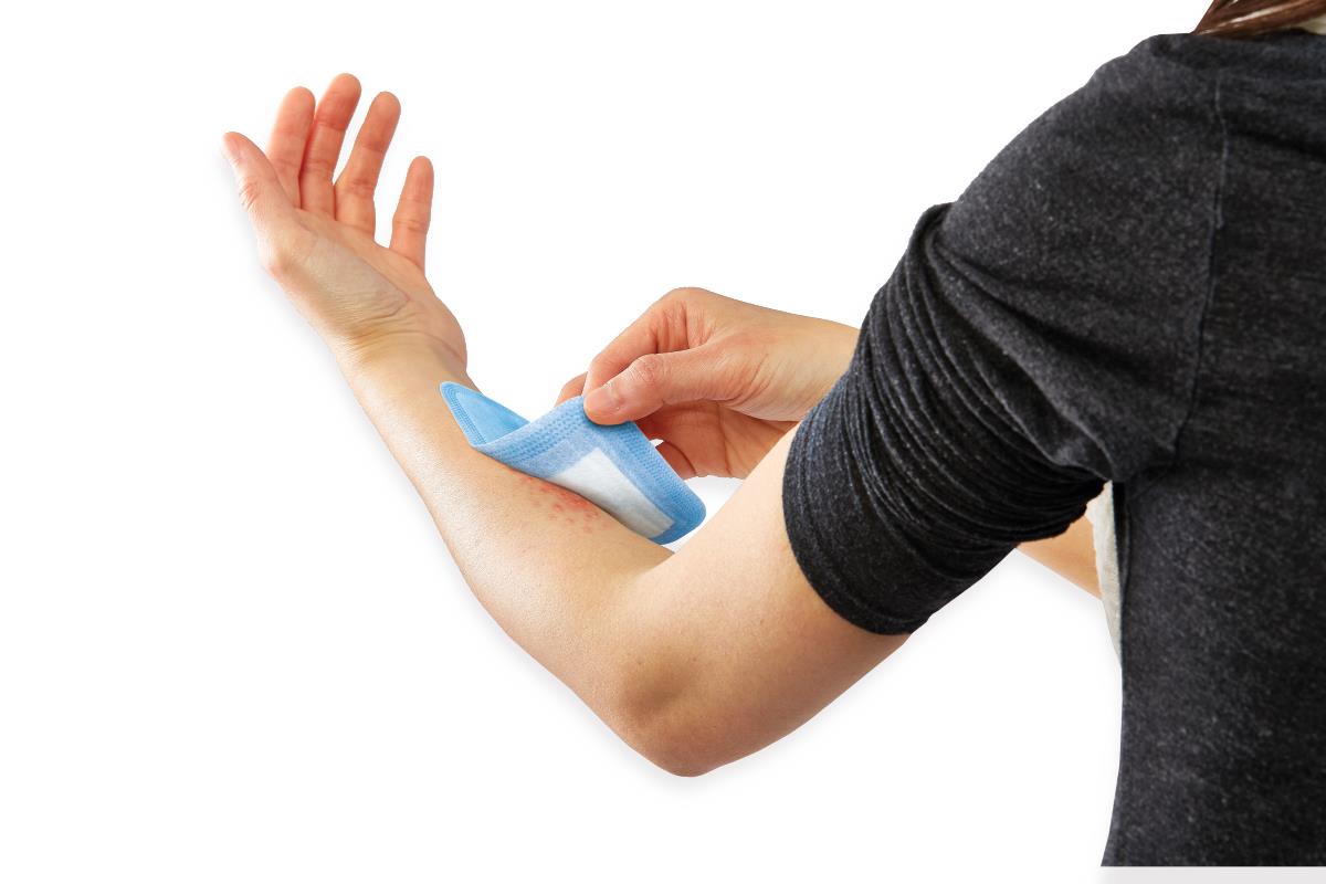 CURAD Clinical Advances Super Absorbent Polymer Wound Dressings