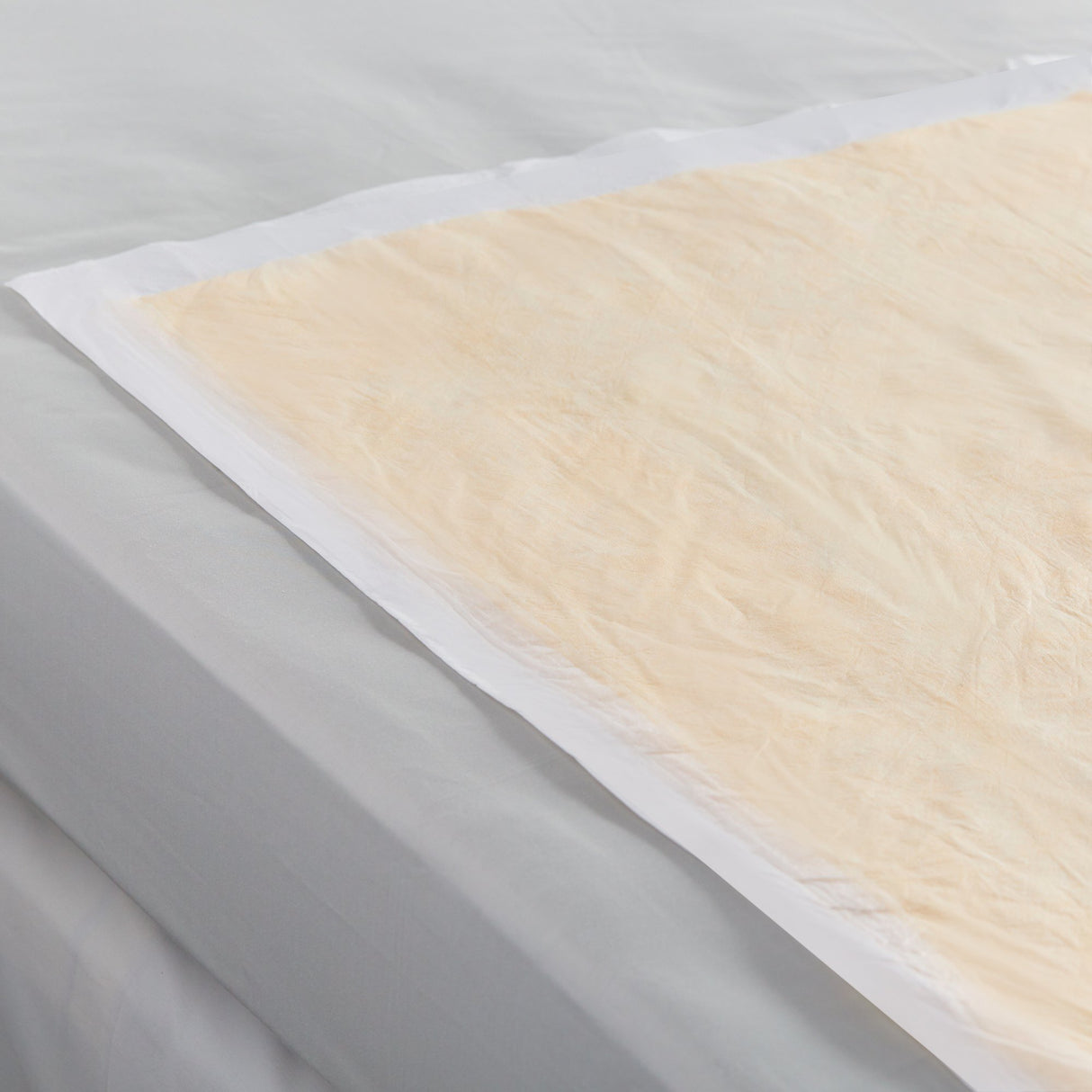 Disposable Underpad Tranquility® Heavy Duty 30 X 36 Inch Super Absorbent Polymer Heavy Absorbency - BeHope