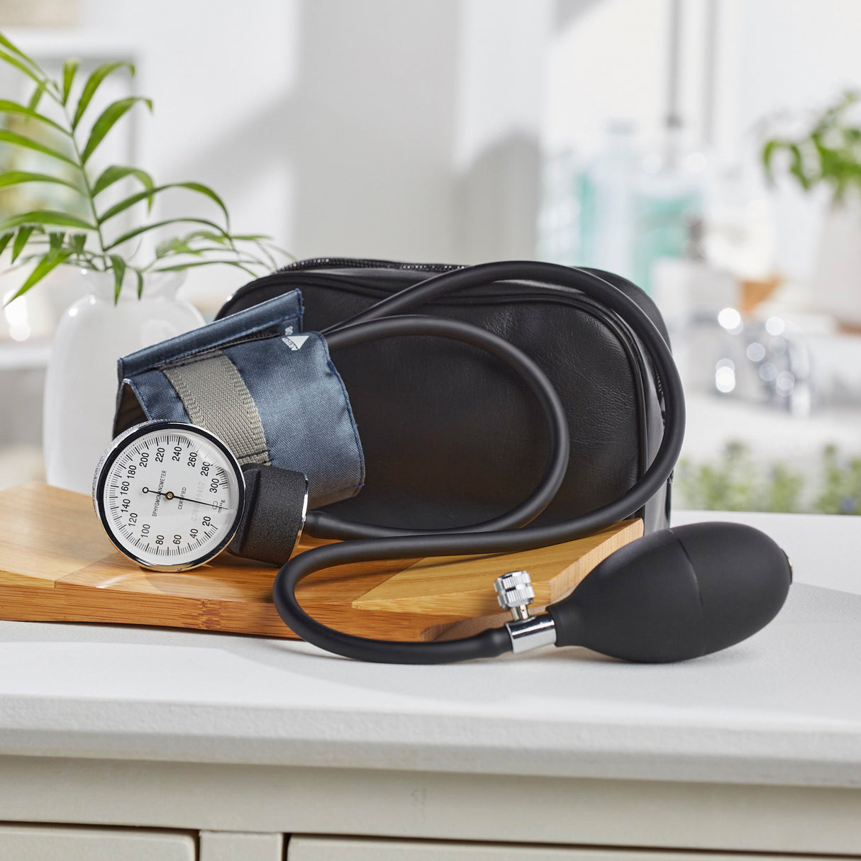 Aneroid Sphygmomanometer Unit McKesson Brand Pediatric Cuff Nylon Cuff 13 - 19.5 cm Pocket Aneroid - BeHope