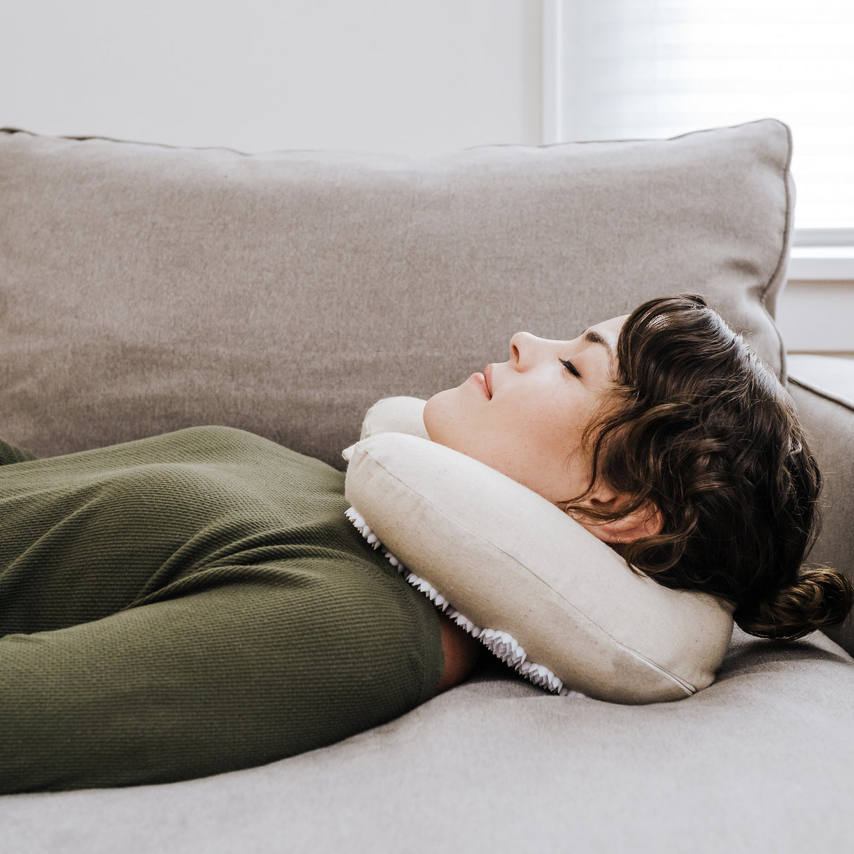 Acupressure Neck Pillow Kanjo 5 X 12 X 13 Inch - BeHope