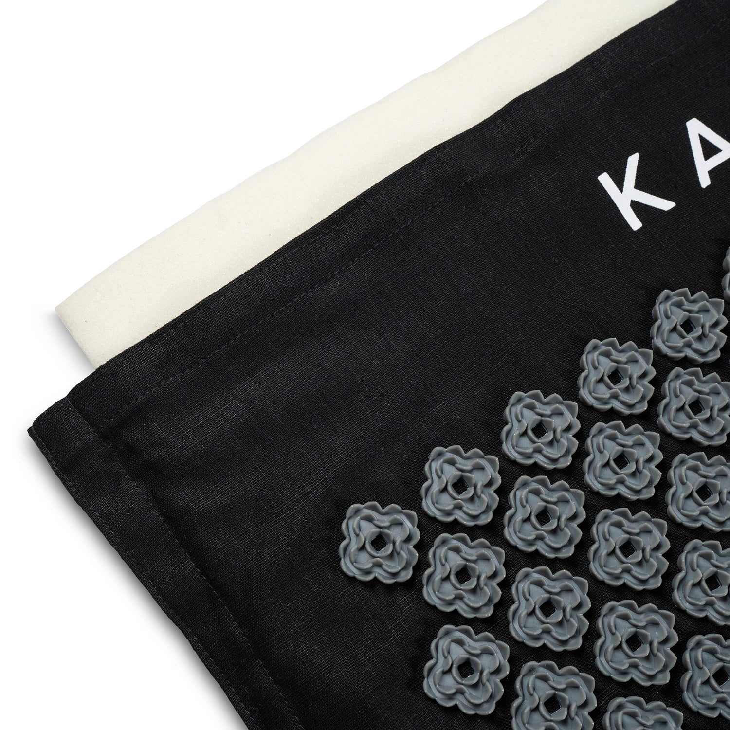 Kanjo Acupressure Mat Set Large Black / White Cotton-Linen Fabric / Memory Foam / Plastic Mat: 24 X 34 Inch / Pillow: 6 X 22 Inch - BeHope