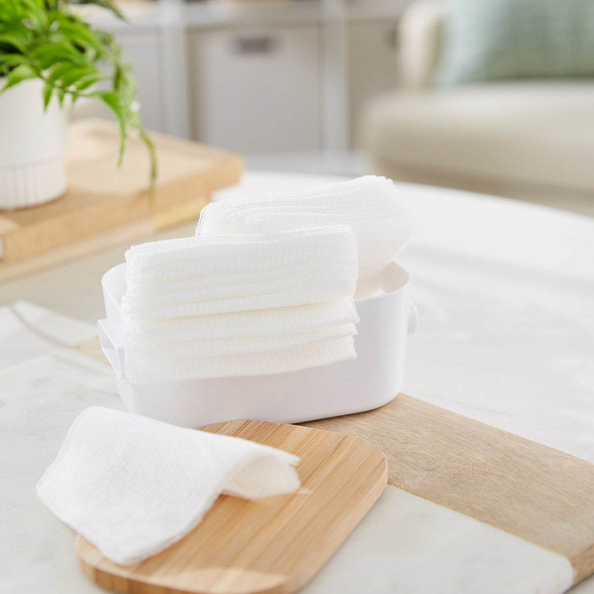 Gauze Sponge Curity™ 4 X 4 Inch 12-Ply Sterile 10 per Pouch - BeHope