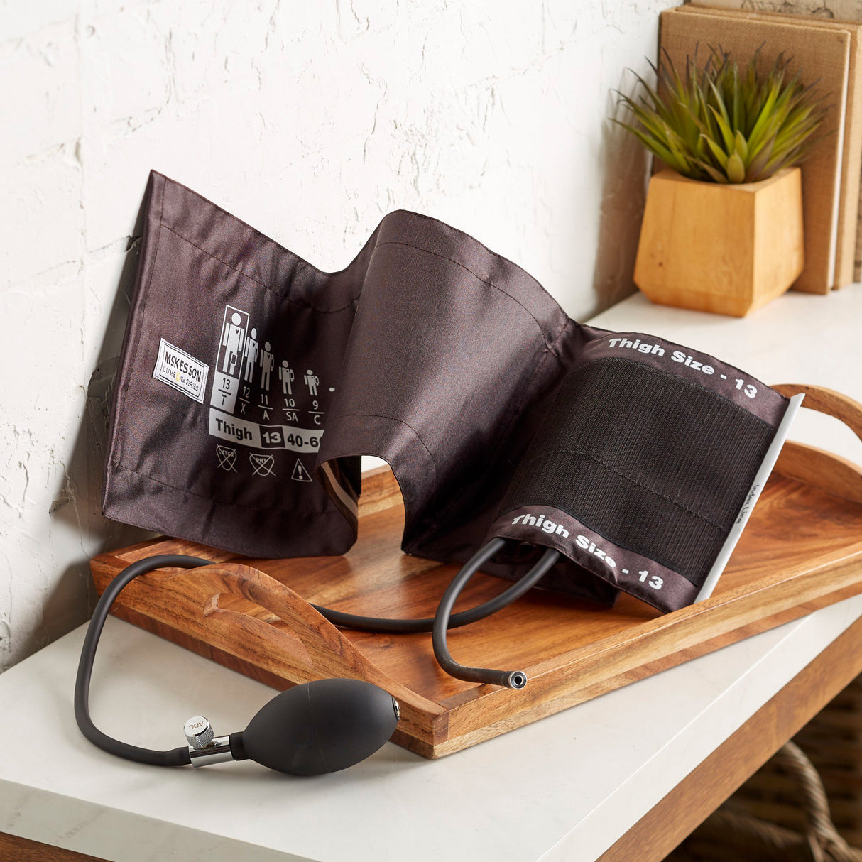 Reusable Blood Pressure Cuff and Bulb McKesson LUMEON™ 40 to 66 cm Leg Nylon Cuff Thigh Cuff - BeHope