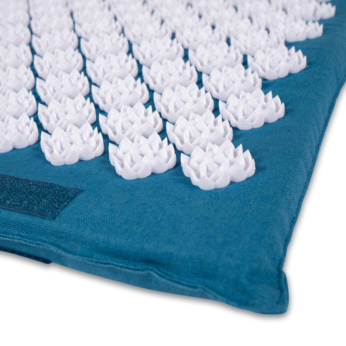 Kanjo Acupressure Foot Mat Sapphire / White Cotton-Linen Fabric / Memory Foam / Plastic 14 X 16 Inch - BeHope