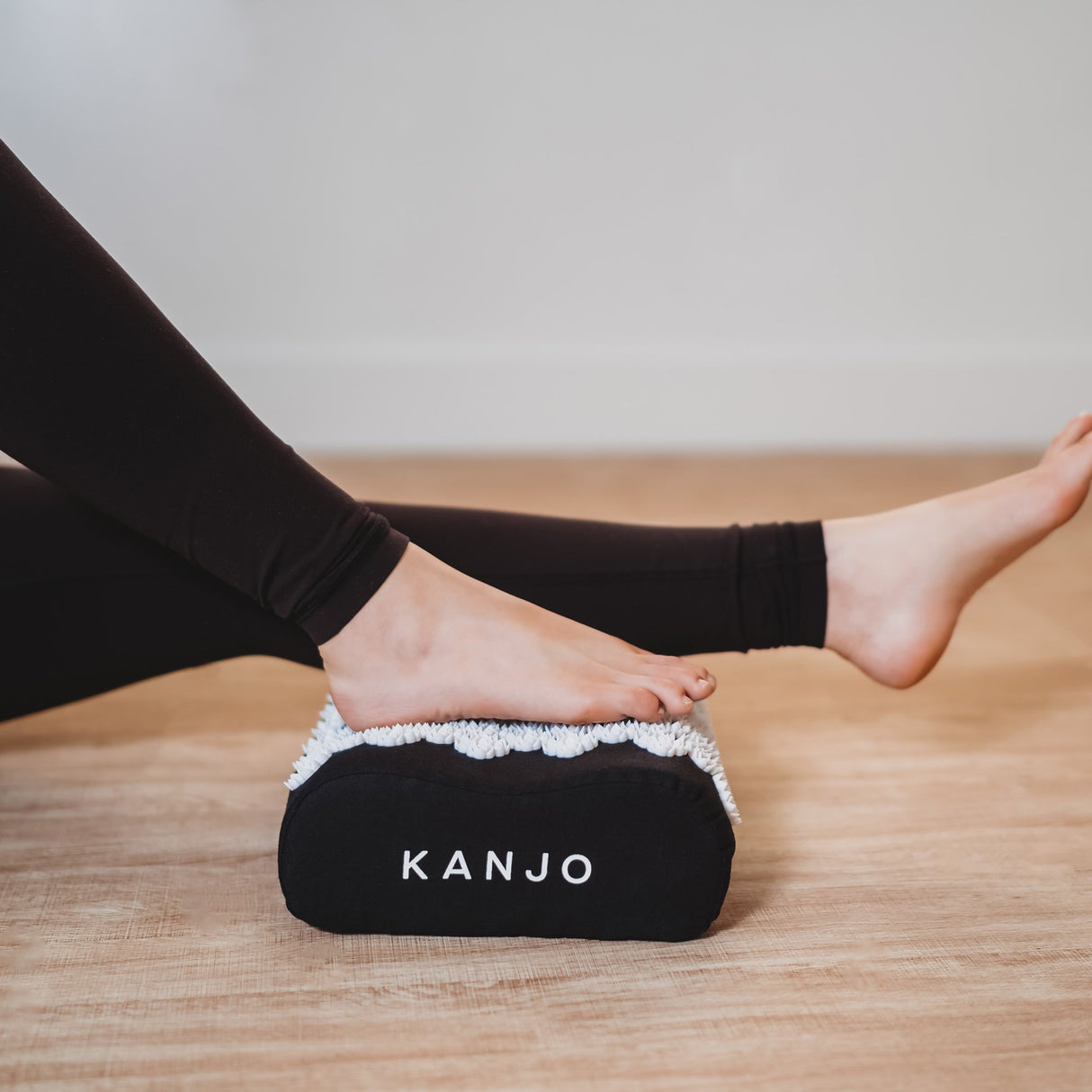 Positioner Device Kanjo 12 W X 10 L X 4 H Inch Foam Freestanding - BeHope