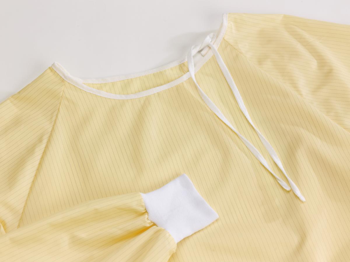 Medline AAMI Level 1 Reusable Isolation Gowns