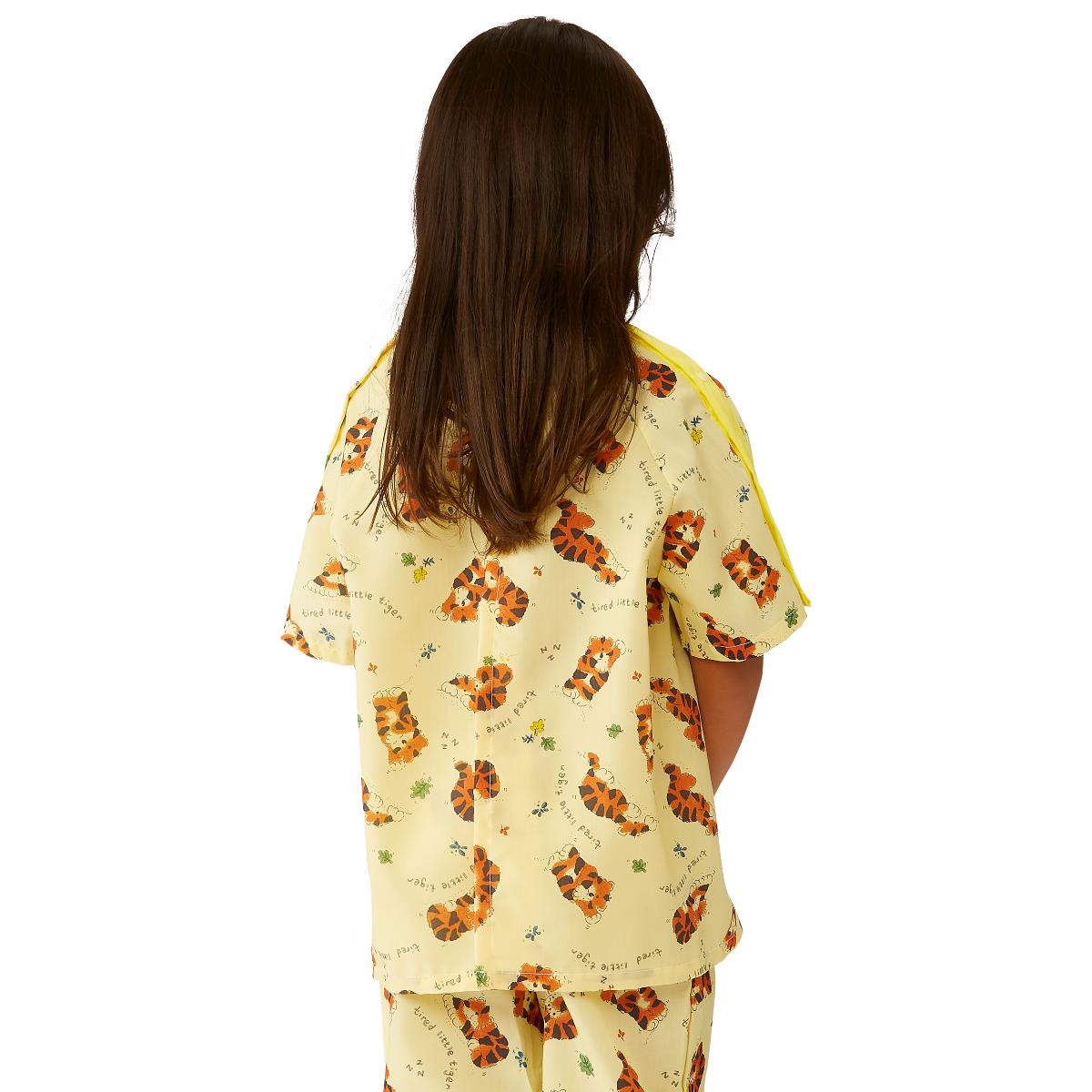Medline Tired Tiger Snap-Closure Pediatric IV Gowns