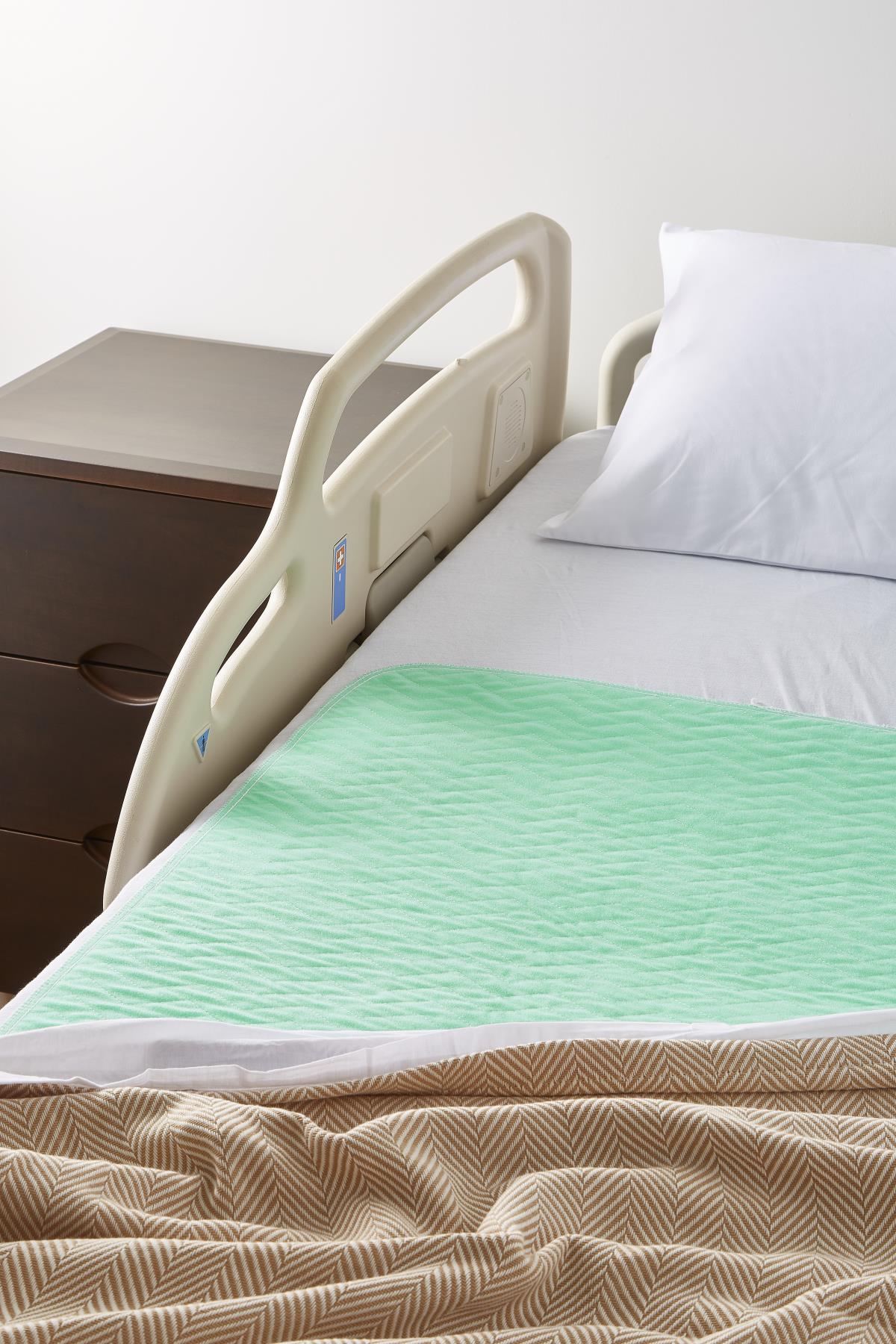 Underpad 34" X 36" Quick-dry Poly Laminated Blue Outer Cover With Green Facing
