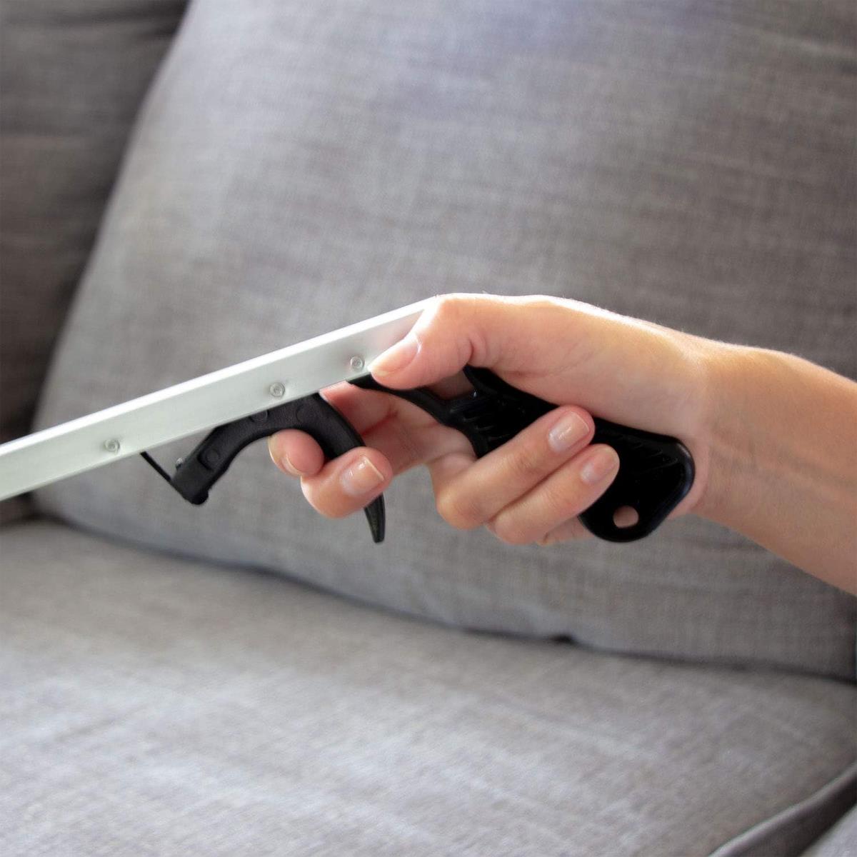 Aluminum Reachers with Magnetic Tip