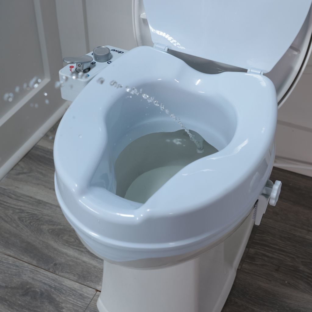 Preservetech™ Raised Toilet Seat With Bidet - BeHope