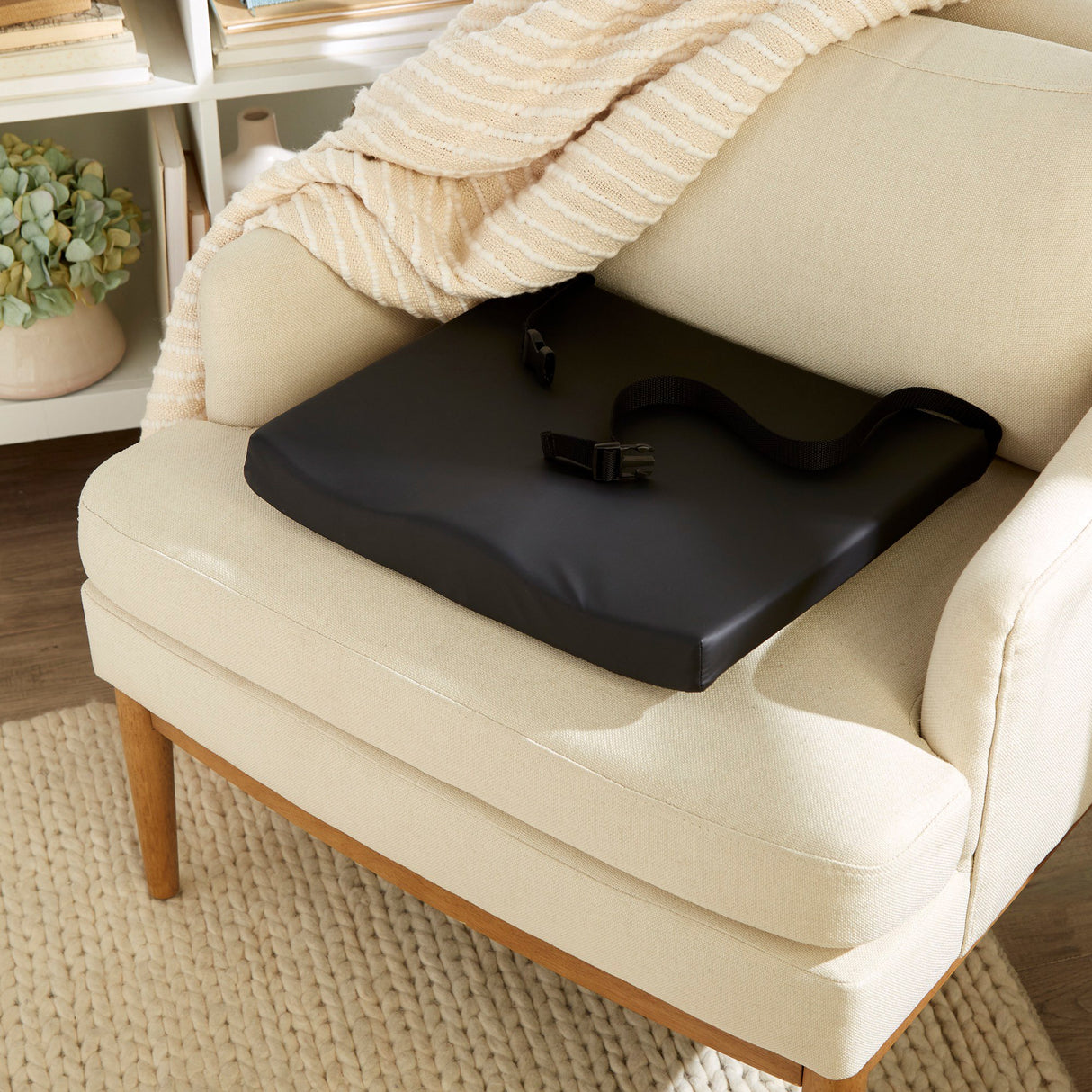 Contoured Seat Cushion McKesson 18 W X 16 L X 3 D Inch Molded Foam - BeHope